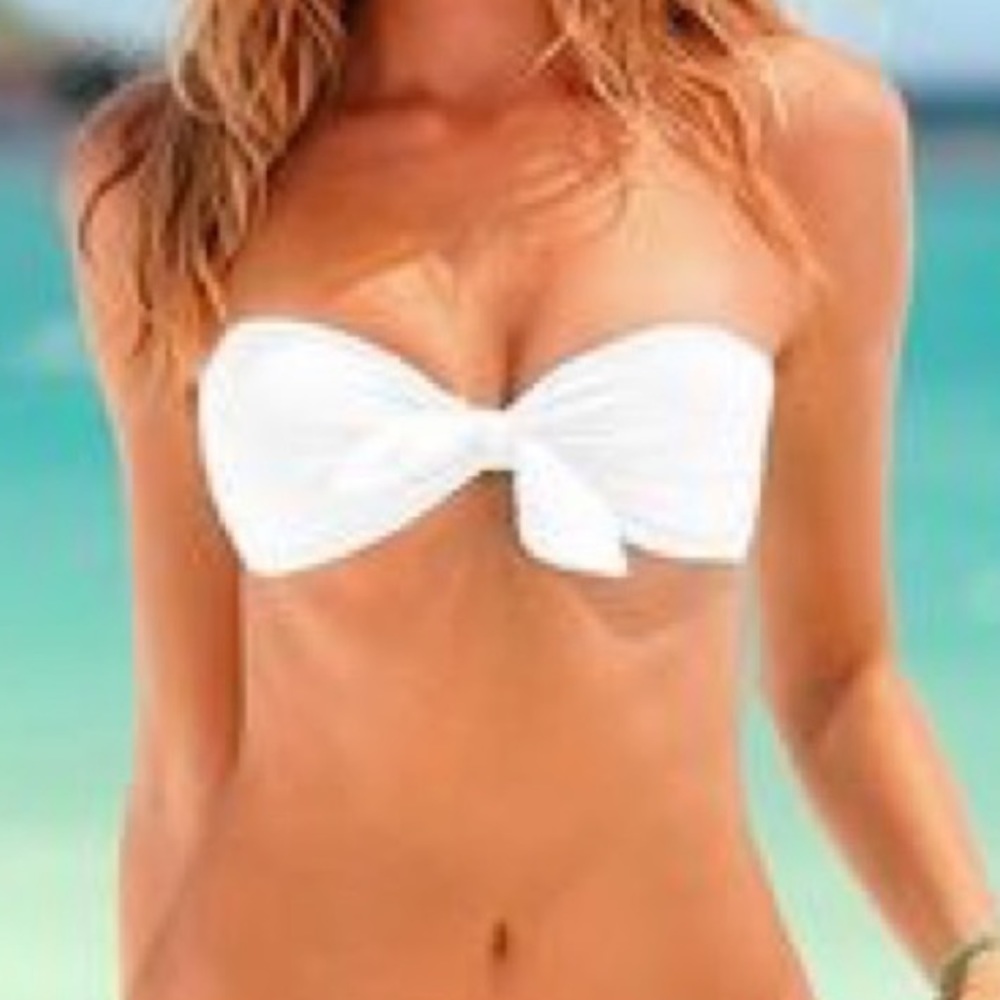 Victoria’s Secret Tie-Front Bandeau